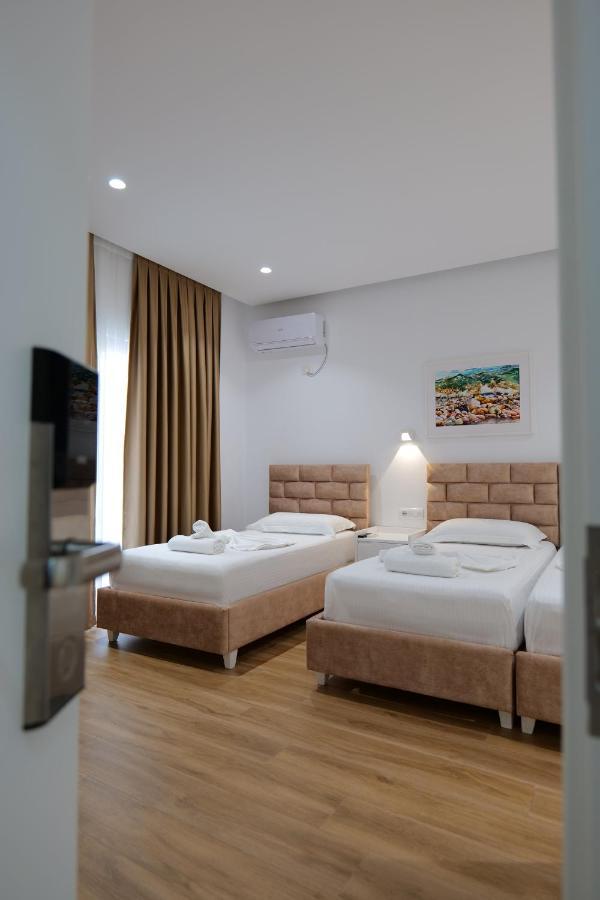 Vila Jon'A Sarandë Exterior foto