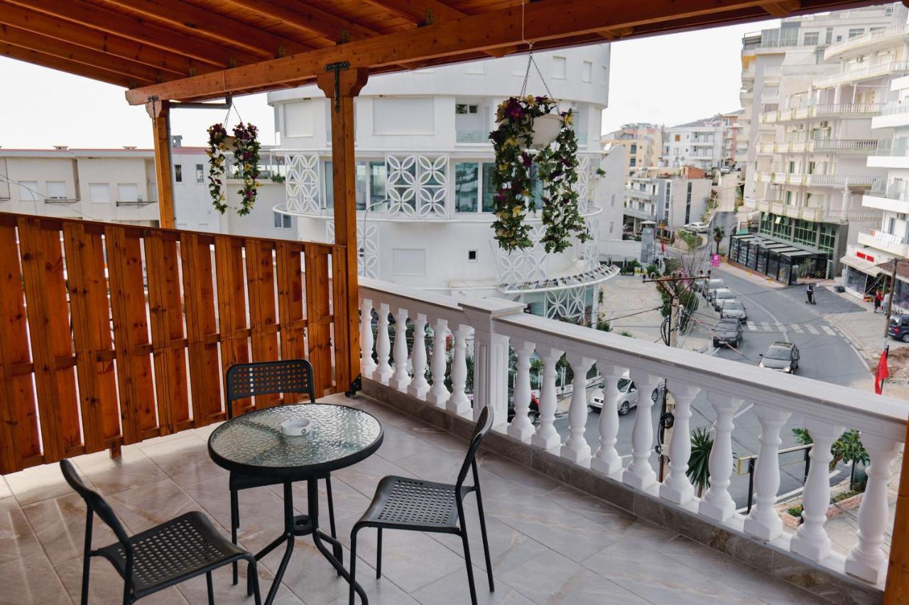 Vila Jon'A Sarandë Exterior foto
