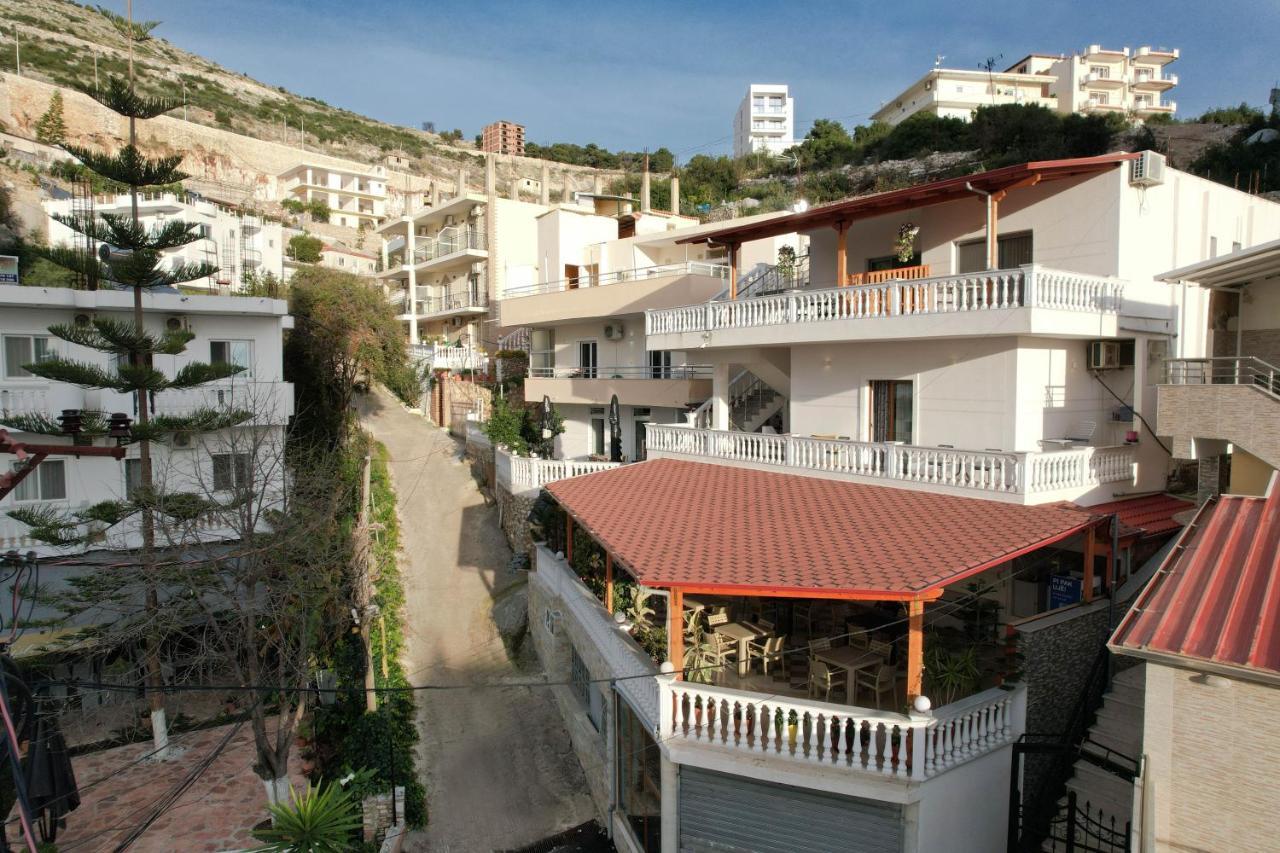 Vila Jon'A Sarandë Exterior foto