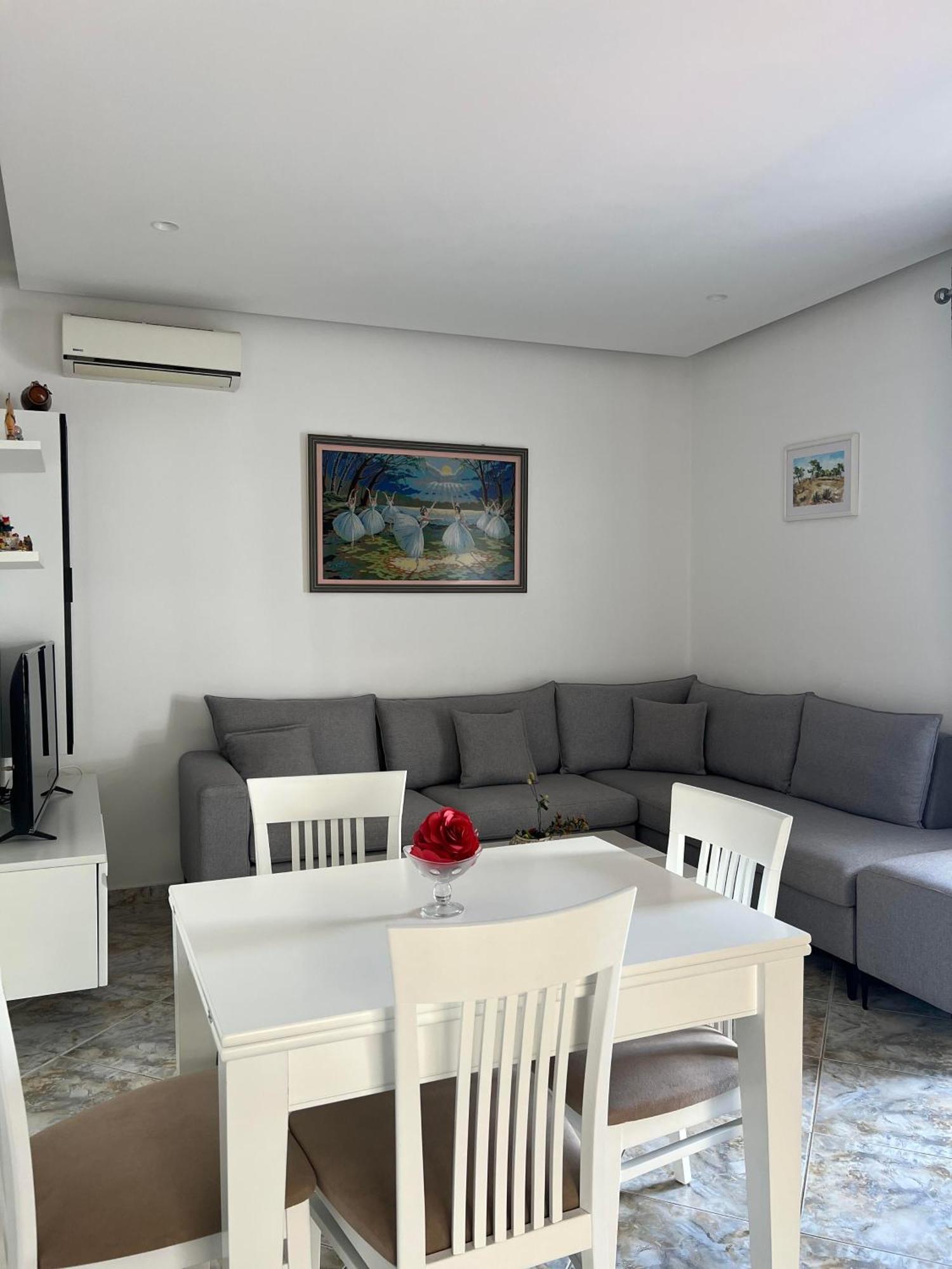 Vila Jon'A Sarandë Exterior foto