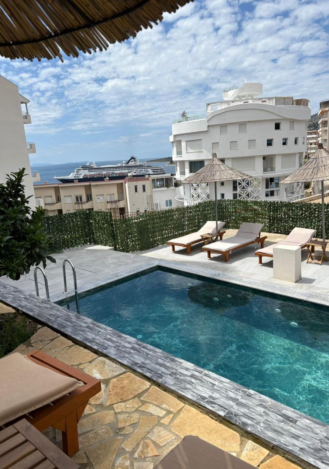 Vila Jon'A Sarandë Exterior foto