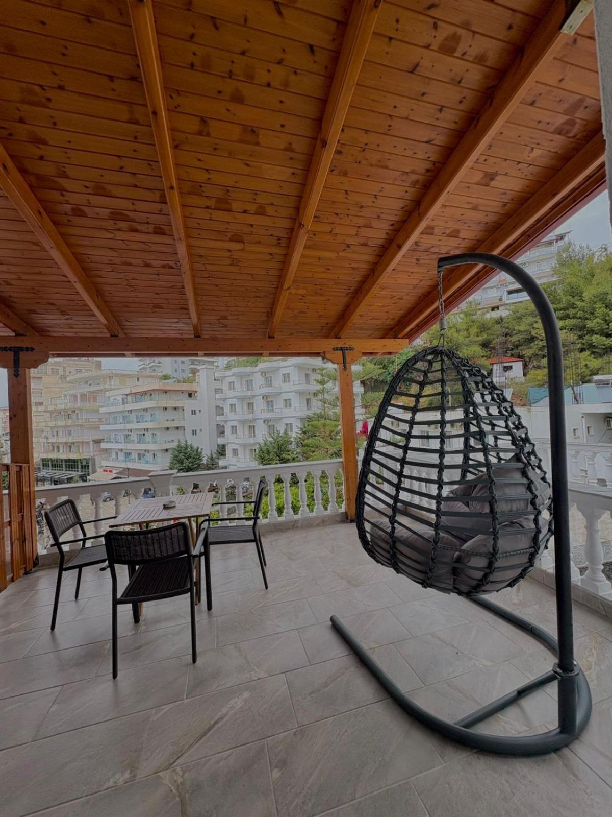 Vila Jon'A Sarandë Exterior foto